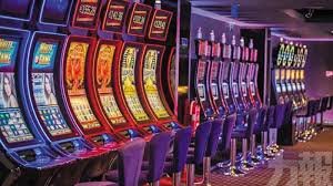 888 apk slots lobby showing reel games on a mobile screen